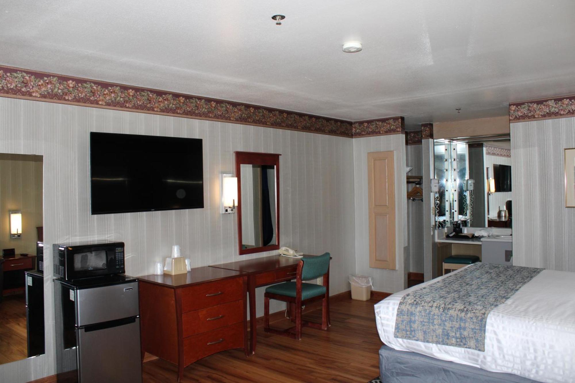 Americas Best Value Inn - Phoenix / Ashland Ngoại thất bức ảnh